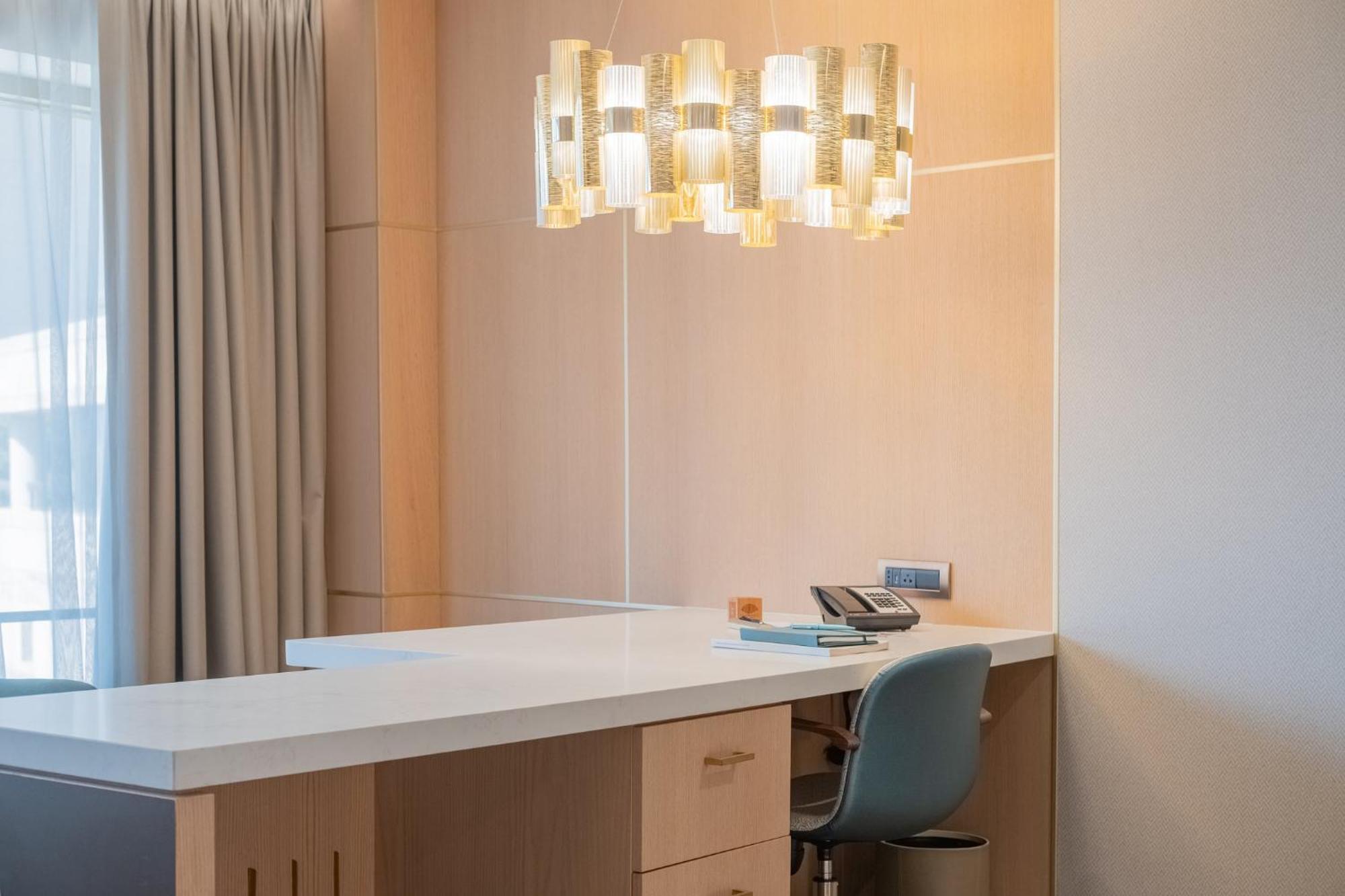 Executive Room Queen,1633681135:JPEG