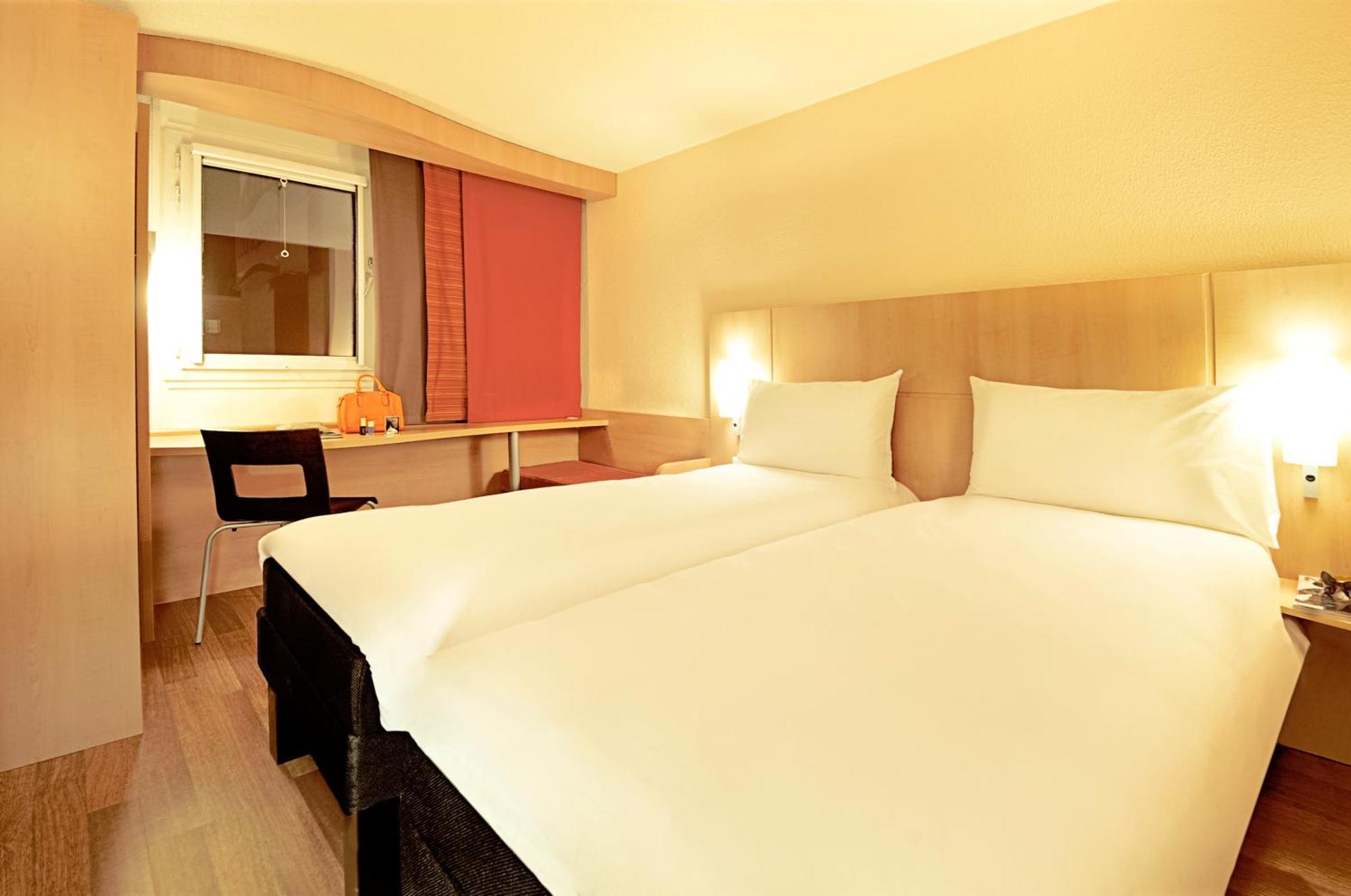 Standard Twin Room,757867045:JPEG