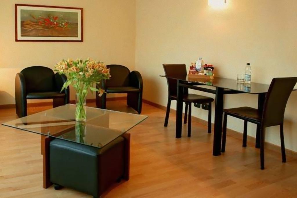 Quarto Duplo