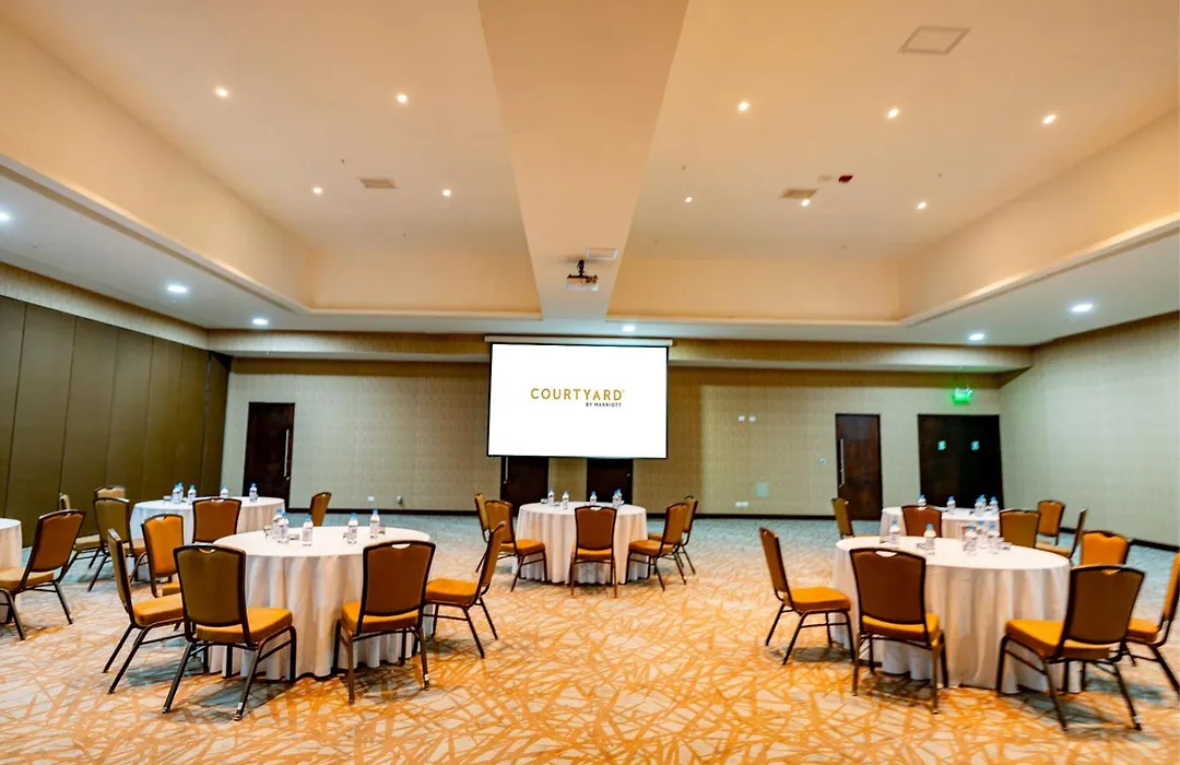 Courtyard By Marriott Santiago Airport-1
