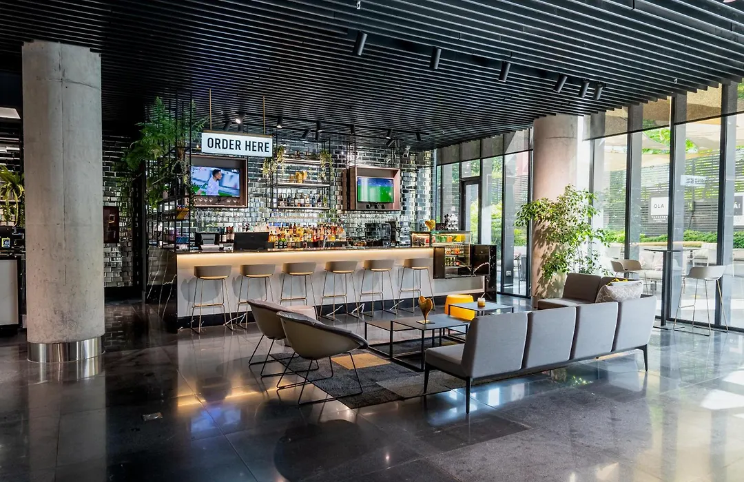 Ola Santiago Providencia, Tapestry Collection By Hilton-1
