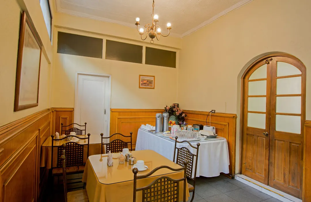 Hotel Dacarlo-1