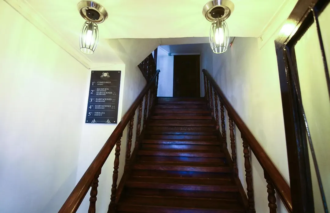 Hotel Vista Hill-1